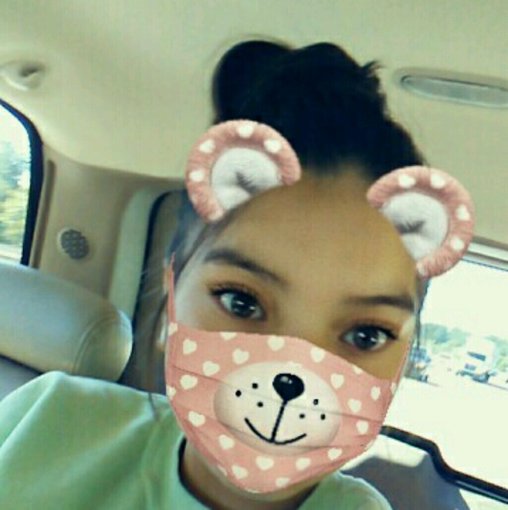 Meet your Posher, Mia